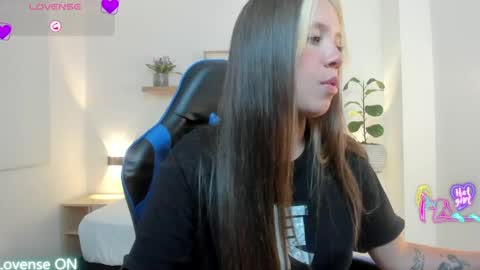 Nataly online show from April 2026 02:51:02 AM