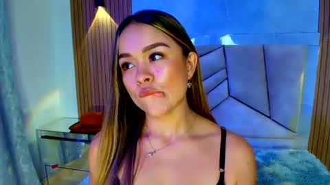 Snapshot of natalyefoster chatting on July 2026 07:19:02 PM Natalye foster online show from July 2026 07:19:02 PM