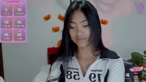 Nataly Escobar online show from October 2025 02:26:02 PM