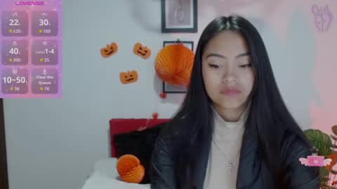 Nataly Escobar online show from October 2025 12:35:01 PM