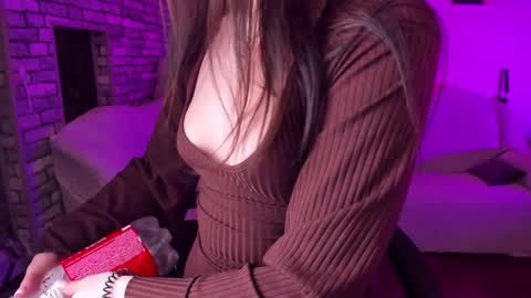 Snapshot of natalyfreman chatting on March 2025 04:57:01 PM Nataly online show from March 2025 04:57:01 PM