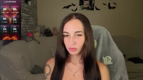 Snapshot of natalyfreman chatting on October 2025 09:14:02 PM Nataly online show from October 2025 09:14:02 PM