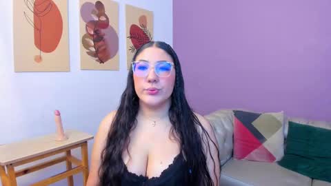 Nataly Meyer online show from November 2025 12:06:02 PM