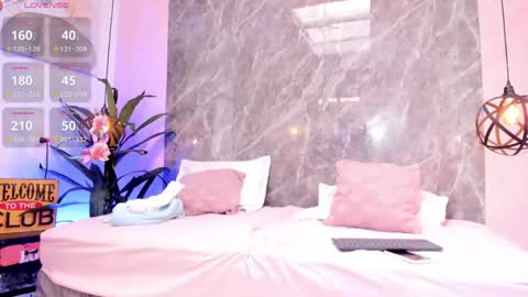 Megan online show from April 2026 07:52:02 PM