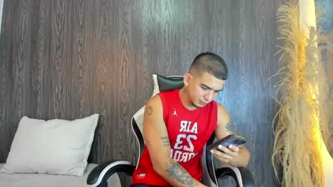 Snapshot of natan_77 chatting on April 2026 10:51:02 AM natan_77 online show from April 2026 10:51:02 AM