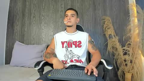 Snapshot of natan_77 chatting on April 2026 12:14:01 PM natan_77 online show from April 2026 12:14:01 PM