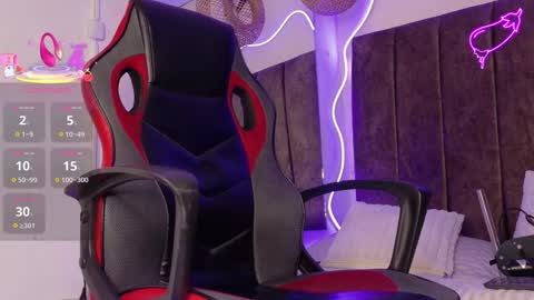 Natasha  online show from October 2025 08:49:02 PM