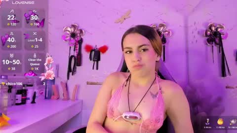 Snapshot of natasha_adams___ chatting on June 2026 10:05:02 PM NATASHA online show from June 2026 10:05:02 PM