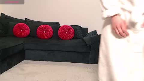 Naty  online show from March 2026 09:29:02 PM