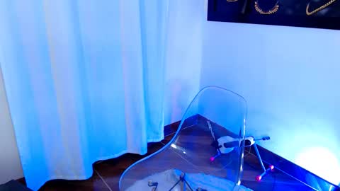 Natasha online show from September 2025 03:24:01 PM