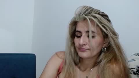 Snapshot of natasha_lopera chatting on December 2024 06:10:02 AM Natasha online show from December 2024 06:10:02 AM