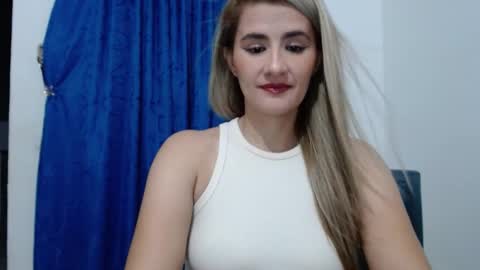 Snapshot of natasha_lopera chatting on January 2025 03:52:01 AM Natasha online show from January 2025 03:52:01 AM