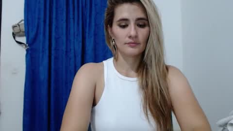 Snapshot of natasha_lopera chatting on February 2025 07:12:02 AM Natasha online show from February 2025 07:12:02 AM