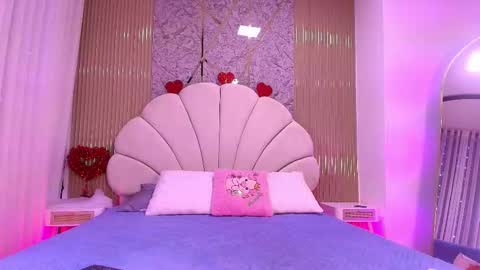 Natasha online show from February 2026 07:15:01 PM