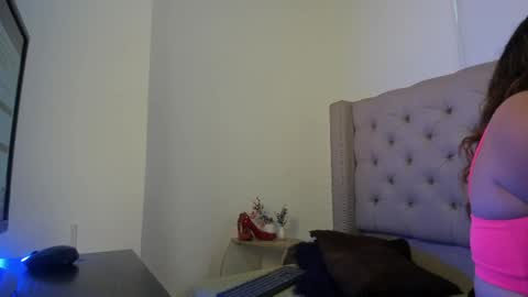 Snapshot of natashaa_clauss chatting on May 2026 06:58:01 PM Natasha Claus online show from May 2026 06:58:01 PM