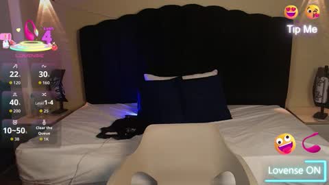 Natasha Mason online show from September 2025 08:09:02 PM