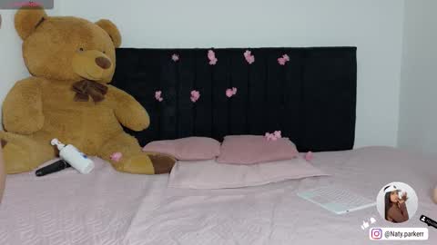 Snapshot of natashaparker__ chatting on October 2025 08:36:02 PM Natasha online show from October 2025 08:36:02 PM