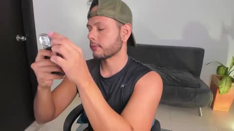 Snapshot of nate_ocean chatting on February 2025 03:12:01 AM Nate Ocean online show from February 2025 03:12:01 AM