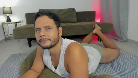 Snapshot of nate_ocean chatting on November 2025 02:44:02 AM Nate Ocean online show from November 2025 02:44:02 AM