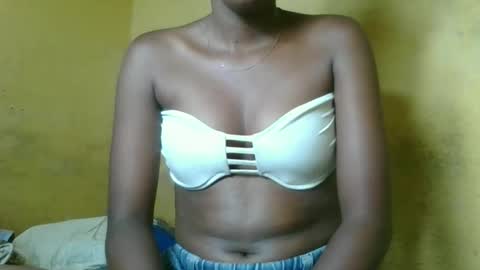 nathalia069 online show from February 2026 07:03:02 AM