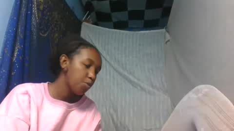 nathalia069 online show from June 2026 01:34:02 PM