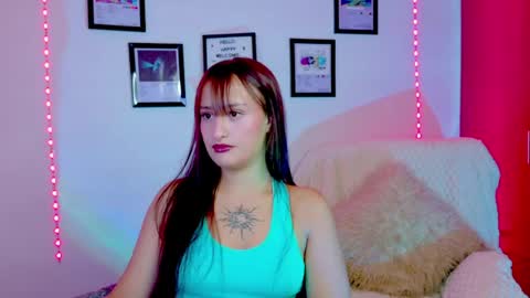 Nathalia Ramirez online show from June 2026 01:25:01 AM