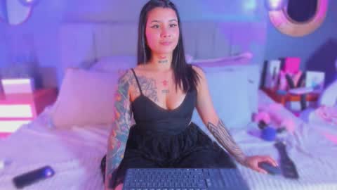 nathalia stone  online show from February 2026 12:53:01 AM