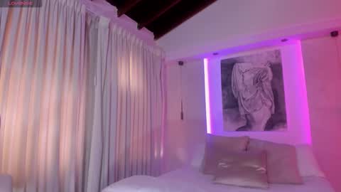 NATHALIE online show from January 2026 05:27:02 PM