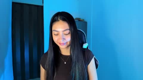 Nathalie online show from September 2025 05:23:01 AM