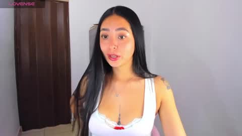 Snapshot of nathalie_rose chatting on June 2026 04:49:02 PM Nathalie online show from June 2026 04:49:02 PM