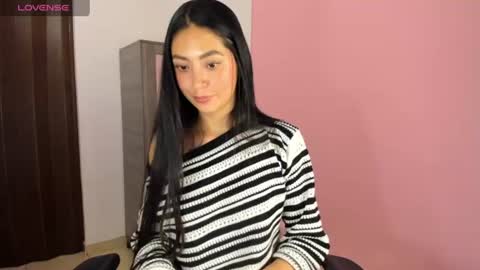 Snapshot of nathalie_rose chatting on July 2026 12:58:02 AM Nathalie online show from July 2026 12:58:02 AM