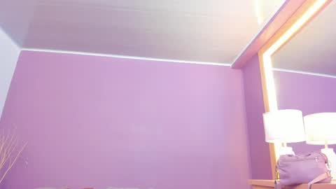 nathalie rossel online show from April 2026 06:27:02 PM