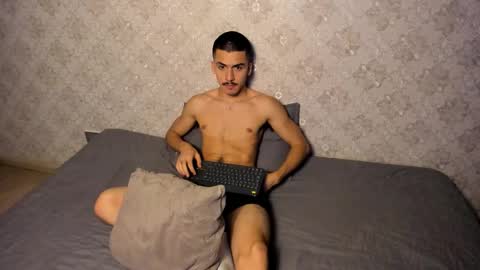 Snapshot of nathan_baker__ chatting on November 2025 07:18:01 PM nathan_baker__ online show from November 2025 07:18:01 PM