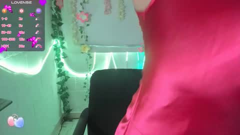 Snapshot of nathasha_jhonsom_ chatting on January 2026 07:01:02 AM Naty online show from January 2026 07:01:02 AM