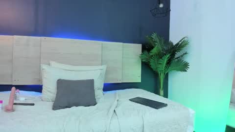 nathy_ross online show from February 2025 02:08:02 AM