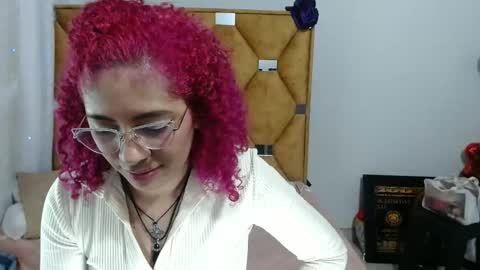 nathy_voyeur online show from April 2026 04:46:01 AM