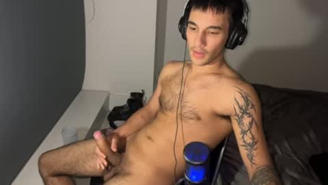 Snapshot of native_boy2 chatting on April 2026 09:34:02 AM native_boy2 online show from April 2026 09:34:02 AM