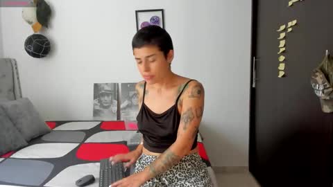 natt_op online show from November 2025 08:41:01 PM