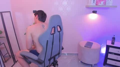 Snapshot of natte__ chatting on April 2026 09:23:01 PM Nathaniel online show from April 2026 09:23:01 PM