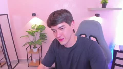 Snapshot of natte__ chatting on April 2026 09:32:01 PM Nathaniel online show from April 2026 09:32:01 PM