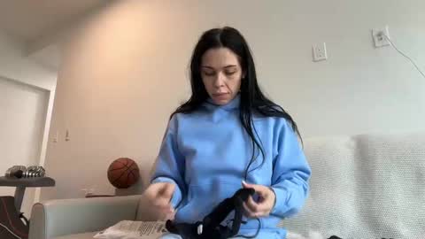 NATTY FIERROS online show from September 2025 06:33:02 PM