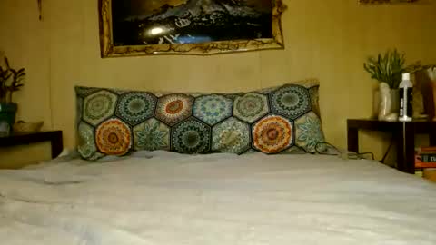 Snapshot of natureboundlovers chatting on January 2026 02:06:02 AM natureboundlovers online show from January 2026 02:06:02 AM