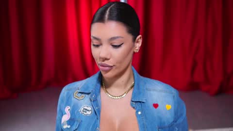 Naty online show from January 2025 07:26:02 PM