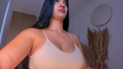 Snapshot of natyferrer chatting on October 2025 11:00:02 AM Naty Ferrer online show from October 2025 11:00:02 AM