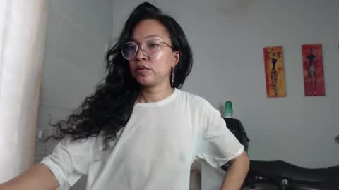 Stella Mcqueen online show from December 2024 04:19:01 PM