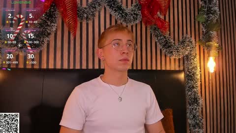 Snapshot of naughty__chris chatting on December 2024 12:30:01 PM Christopher Chris online show from December 2024 12:30:01 PM