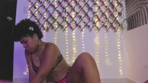 Snapshot of naughty_ebonyy chatting on April 2026 03:46:01 AM SASHA online show from April 2026 03:46:01 AM
