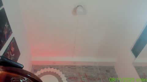 lizeth  online show from November 2025 07:56:02 PM