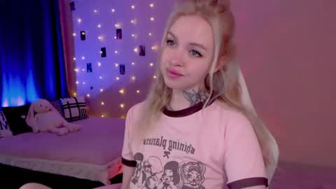 Snapshot of naughty_mablee chatting on June 2026 01:26:02 AM Mable online show from June 2026 01:26:02 AM