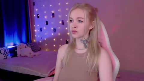 Snapshot of naughty_mablee chatting on June 2026 12:57:02 AM Mable online show from June 2026 12:57:02 AM